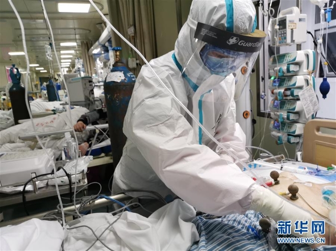 （一線抗疫群英譜·圖文互動(dòng)）（1）生命之光，溫暖“無面之交”——記抗疫一線重癥監(jiān)護(hù)室90后護(hù)士金鈺 