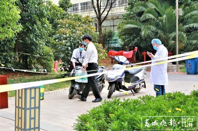 2020.3.16醫(yī)大廣場21棟隔離-下單買東西直接配送（張揚 攝 張勇 文）.jpg