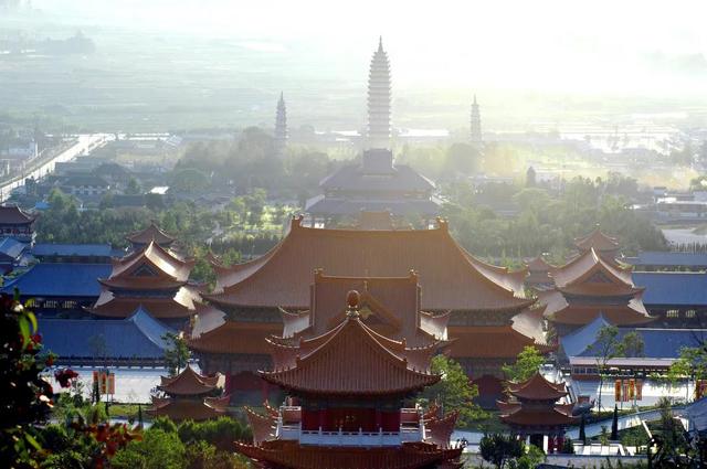 大理崇圣寺三塔公園