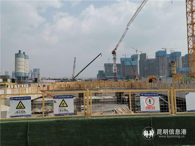 飛虎大道北段綜合管廊施工現(xiàn)場(chǎng) 飛虎大道北段綜合管廊施工現(xiàn)場(chǎng)