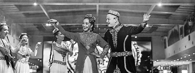 新疆各級(jí)公共文化體育活動(dòng)場(chǎng)館有序開放 新疆各級(jí)公共文化體育活動(dòng)場(chǎng)館有序開放