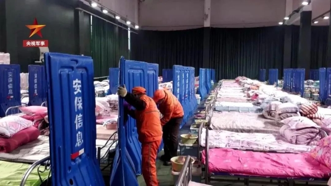 送你出征，接你回家！這些老兵的身影令人肅然起敬