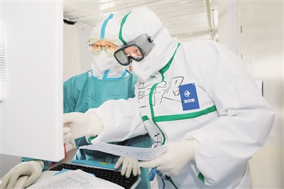 “規(guī)律的心跳聲是病房里最美妙的旋律”