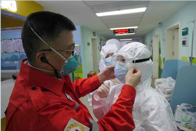 55天丨上海專家陳爾真的武漢時(shí)間