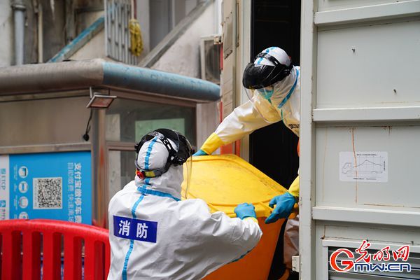 洗消殺毒、轉(zhuǎn)運醫(yī)療廢物、服務(wù)復(fù)工企業(yè)，湖北消防助力城市“重啟”