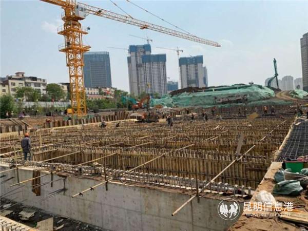 瀑布公園聯(lián)通應(yīng)急工程施工現(xiàn)場(chǎng)