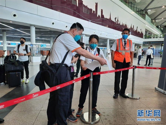 （國(guó)際疫情·圖文互動(dòng)）（1）“工作忙碌又細(xì)致，經(jīng)驗(yàn)豐富又專業(yè)”——一名柬埔寨青年眼中的中國(guó)援柬抗疫醫(yī)療專家組