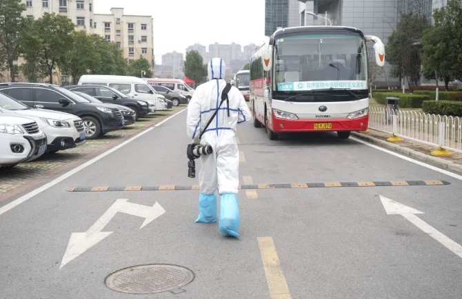 角落里，閃亮著耀眼的光芒