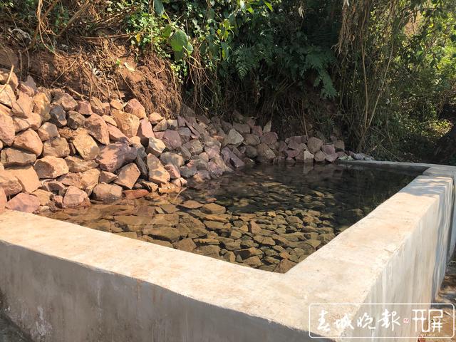 元江全力抗旱確保群眾飲水安全 (3).jpg