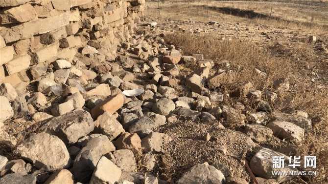 武安州遼代白塔塔基向里收縮了至少一米，面磚四墜（1月18日攝）。新華社記者 安路蒙 攝