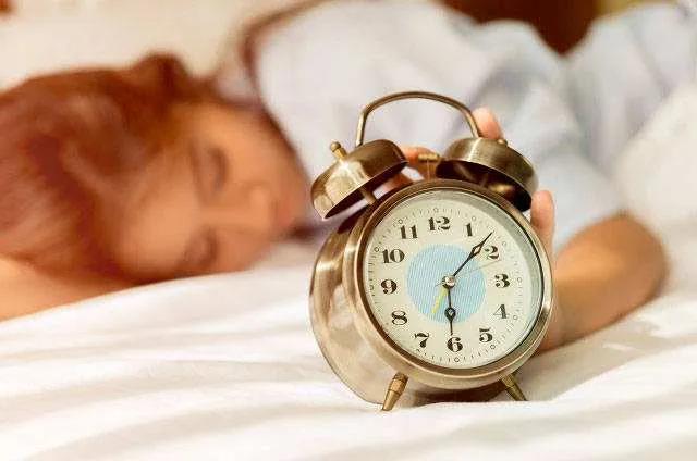 數(shù)據(jù)看中國｜刷視頻、點(diǎn)外賣、買買買…看完中國人平凡的一天，歐洲網(wǎng)友卻說：“羨慕不來”？