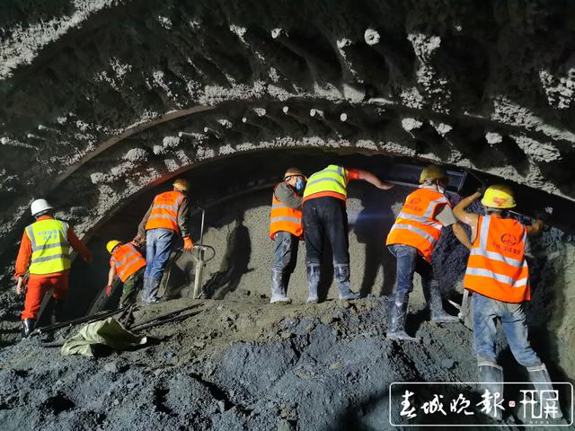 中老昆萬鐵路又迎來新進展 (2).jpg