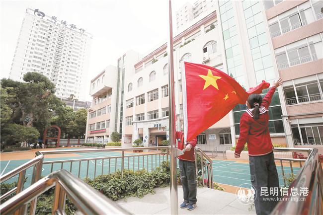 LHX_4890.jpgq LHX_4890.jpgq