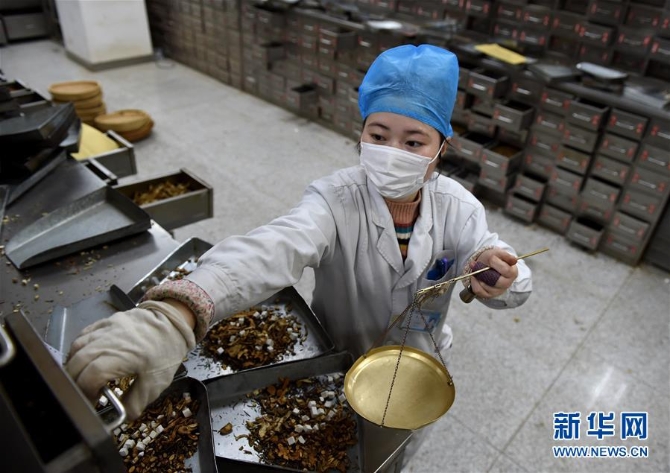 （聚焦疫情防控·圖文互動）（14）分秒必爭！一切為了治病救人——中國抗疫生命至上的生動實踐