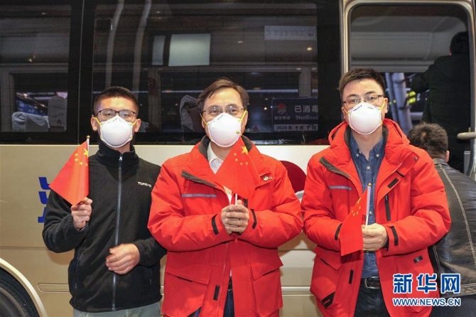 （聚焦疫情防控·圖文互動）（8）分秒必爭！一切為了治病救人——中國抗疫生命至上的生動實踐