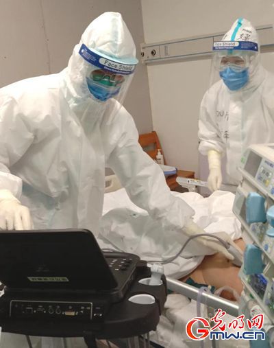 抗疫一線90后“白衣戰(zhàn)士”:不負(fù)青春 砥礪前行 抗疫一線90后“白衣戰(zhàn)士”:不負(fù)青春 砥礪前行