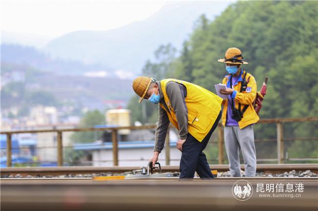 0504_2 (1) 0504_2 (1)