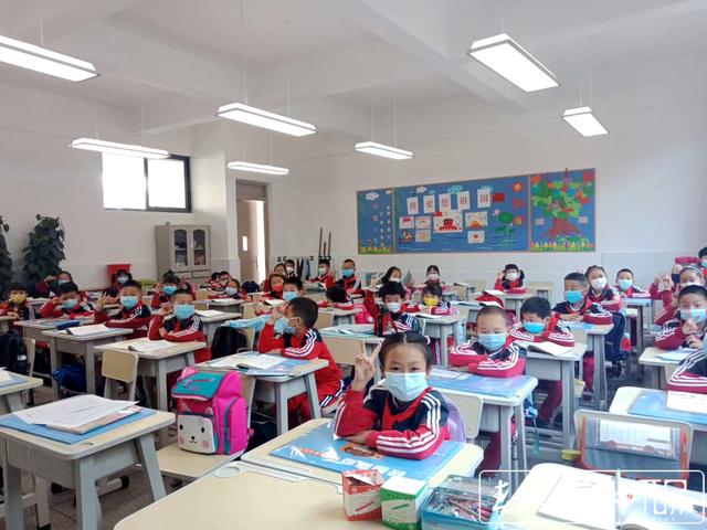 昆明小學(xué)全面開學(xué)