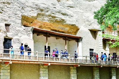 莫高窟恢復對外開放 莫高窟恢復對外開放