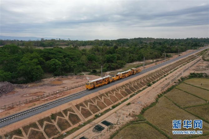 （國(guó)際·圖文互動(dòng)）（1）通訊：疫情下，中老鐵路仍在加速延伸