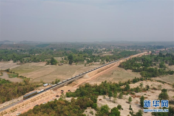 （國(guó)際·圖文互動(dòng)）（5）通訊：疫情下，中老鐵路仍在加速延伸