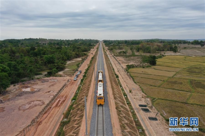 （國(guó)際·圖文互動(dòng)）（6）通訊：疫情下，中老鐵路仍在加速延伸