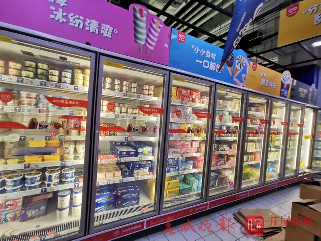 昆明超市冰淇淋斷貨，部分消暑產(chǎn)品脫銷8.jpg