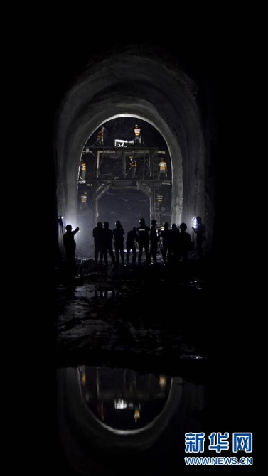 （在習(xí)近平新時(shí)代中國(guó)特色社會(huì)主義思想指引下——新時(shí)代新作為新篇章·習(xí)近平總書記關(guān)切事·圖文互動(dòng)）（7）新機(jī)遇、新引擎——重大工程重大項(xiàng)目建設(shè)新動(dòng)向觀察