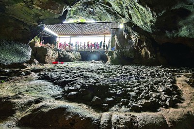 萬(wàn)壽巖遺址保護(hù):守住中華文明的遠(yuǎn)古記憶 萬(wàn)壽巖遺址保護(hù):守住中華文明的遠(yuǎn)古記憶