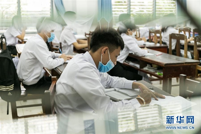（國際疫情)（2）老撾學(xué)生陸續(xù)返校復(fù)課