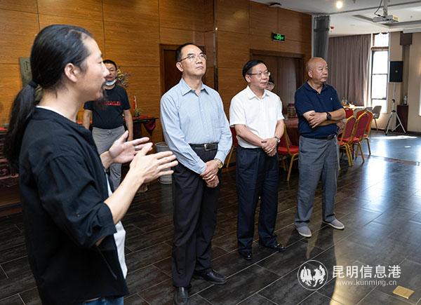 mmexport1591936423054 mmexport1591936423054