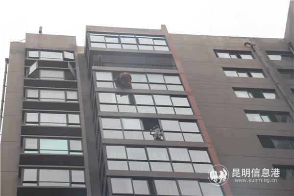 當(dāng)天救援現(xiàn)場(chǎng)