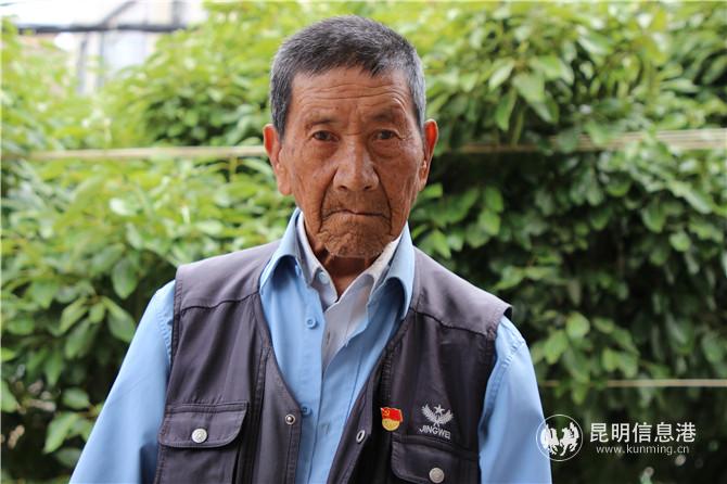 儲官權(quán)，在新中國成立之前就已經(jīng)加入中國共產(chǎn)黨。記者薛江濤攝