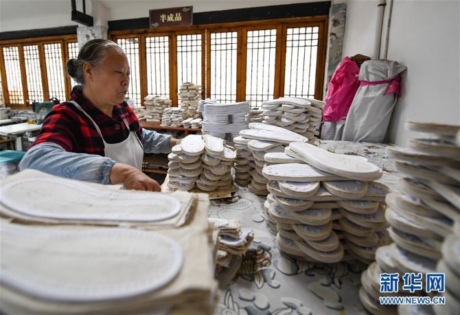 (新華全媒頭條·圖文互動)(7)沿著習(xí)近平總書記考察時的“非遺”足跡