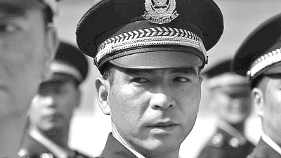 大涼山永遠的山鷹——記四川緝毒警察賈巴伍各