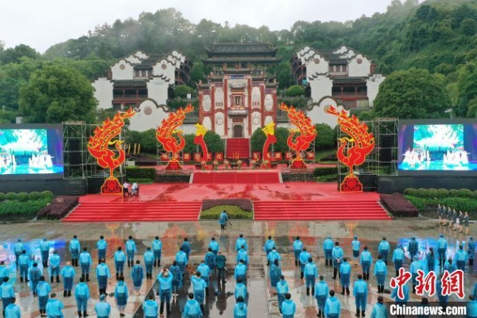 點(diǎn)擊進(jìn)入下一頁