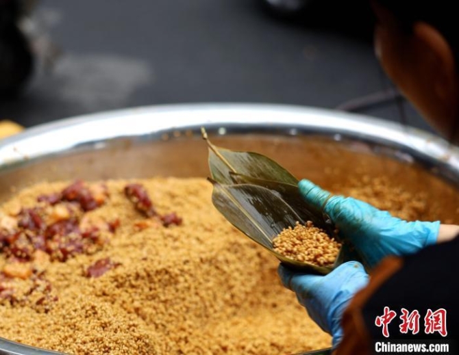 點(diǎn)擊進(jìn)入下一頁