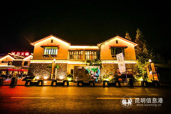 商業(yè)街實(shí)景