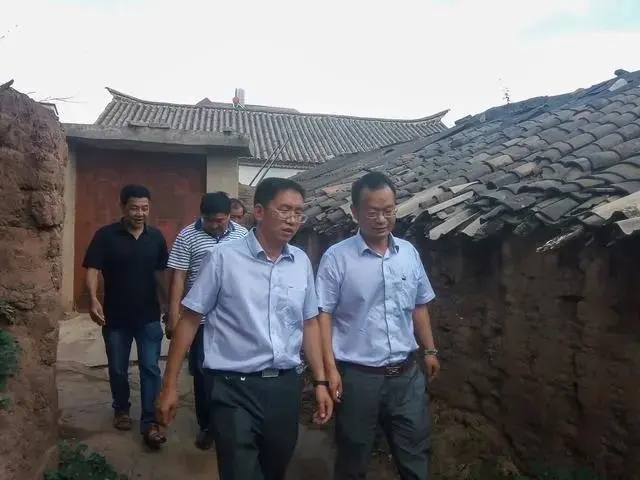 640.webp (1) 640.webp (1)