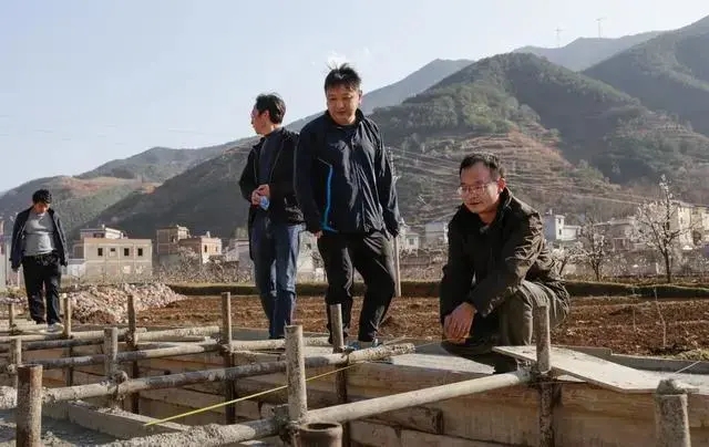 640.webp (2) 640.webp (2)