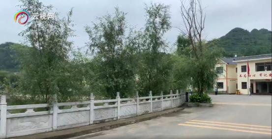 微博話題閱讀破億，全網(wǎng)點擊1.5億鎮(zhèn)雄社會扶貧直播火爆，助