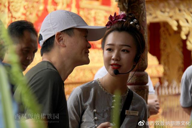 馬云現(xiàn)身西雙版納.jpg