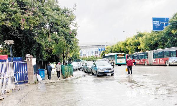 南部汽車客運站出站口 南部汽車客運站出站口