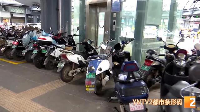 昆明小花園人行天橋