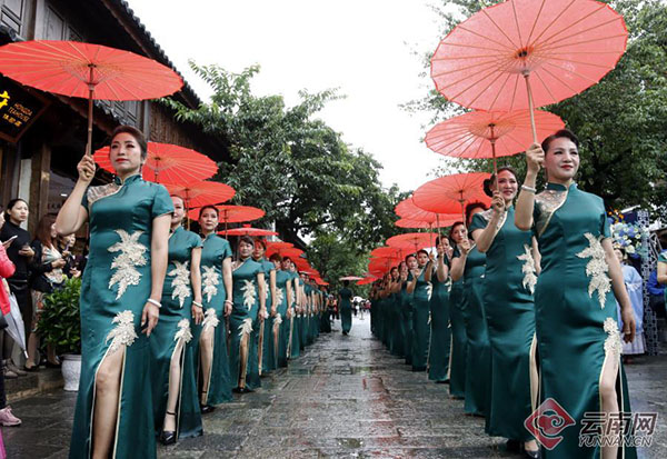 旗袍秀活動(dòng)現(xiàn)場(chǎng)