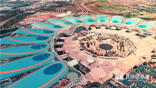 滇池國(guó)際會(huì)展中心 風(fēng)清云淡攝 滇池國(guó)際會(huì)展中心 風(fēng)清云淡攝