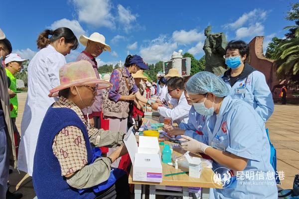健康義診。記者薛江濤攝 - 副本