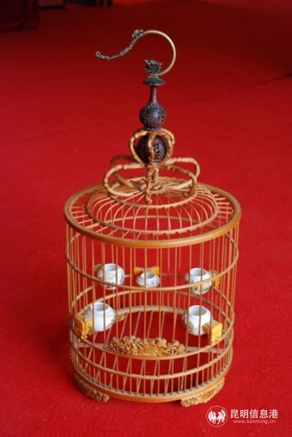 圖3 竹雕鳥籠