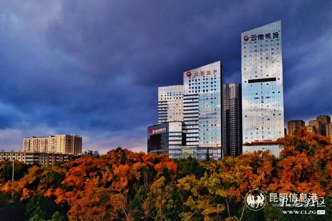 融城金階 銅鐘攝 融城金階 銅鐘攝