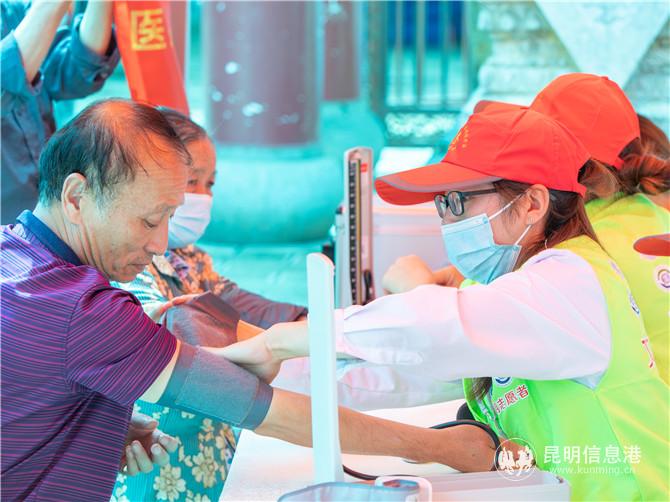 現(xiàn)場義診 現(xiàn)場義診